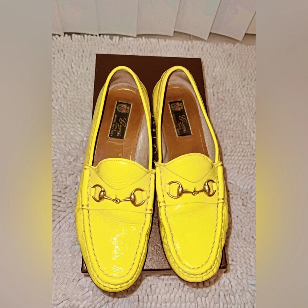 Gucci Loafer Horsebit in Yellow
Gucci - Picture 1 of 4
